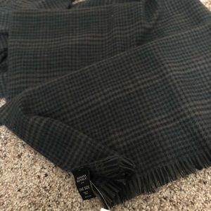 Houndstooth BR scarf